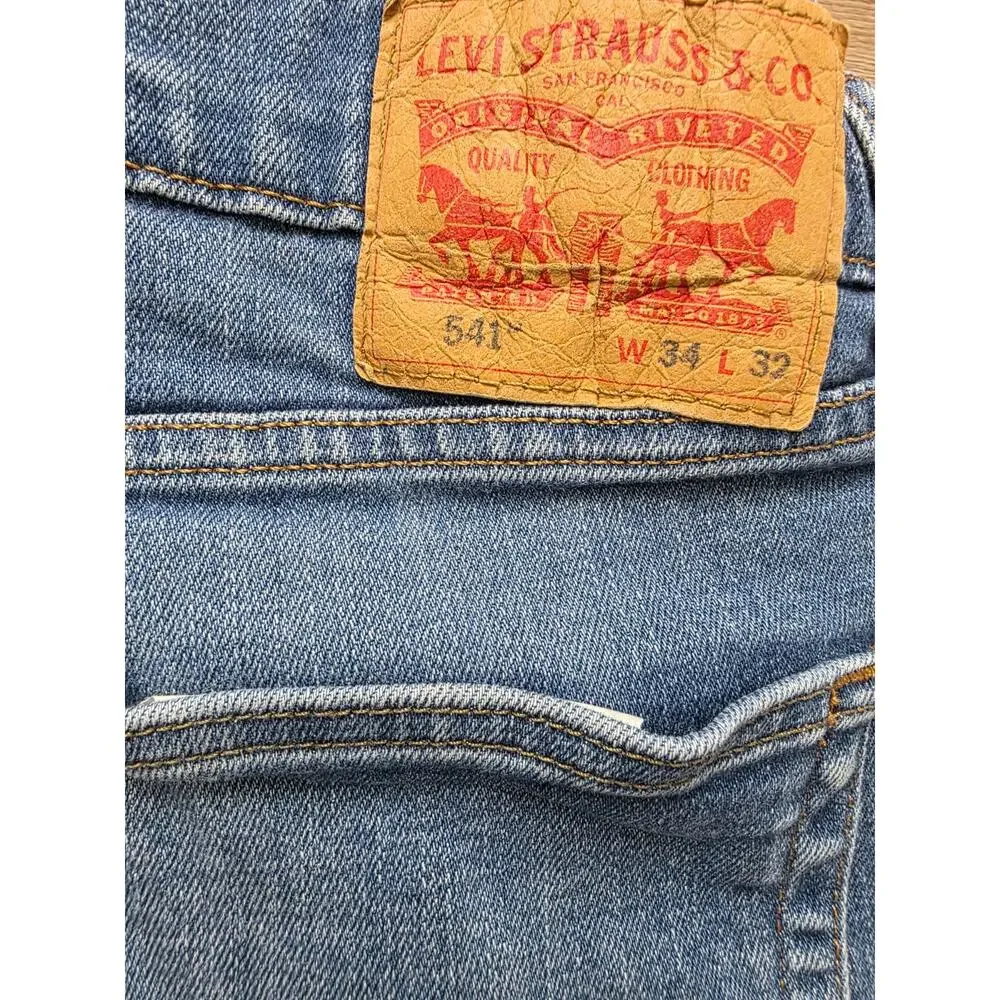 Levi's 541 Athletic Fit Jeans Men's 34x32 Light Wash Stretch Denim